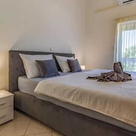 Apartment Delicate In Near Centinera *