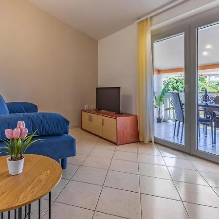 Apartment Delicate In Near Centinera *
