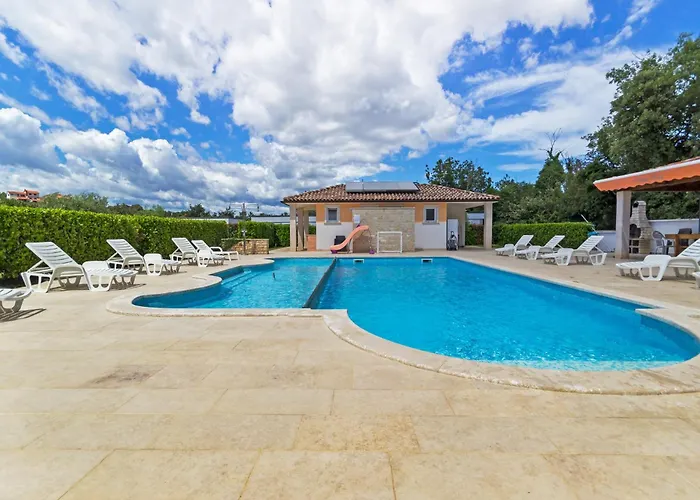 아파트 Near 반졸레