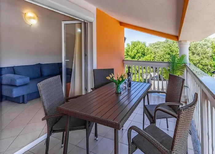 아파트 Near 반졸레